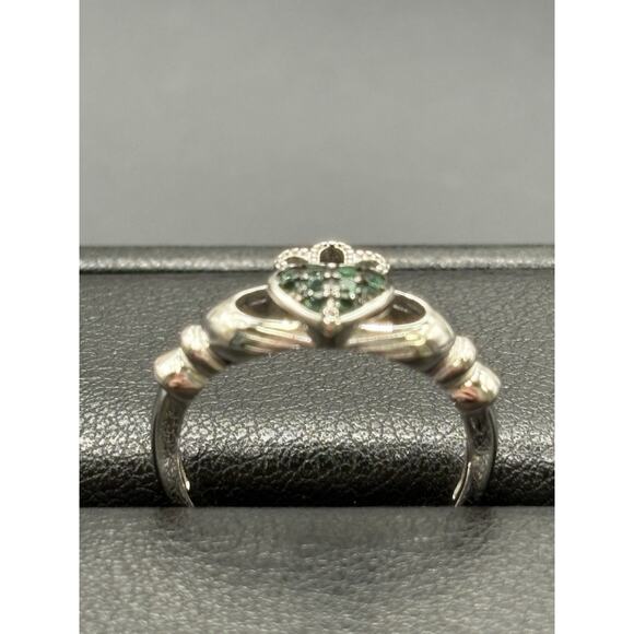 New Condition Sterling Silver Green Cubic Zirconia Ring Claddagh Size 7 - Picture 3 of 11